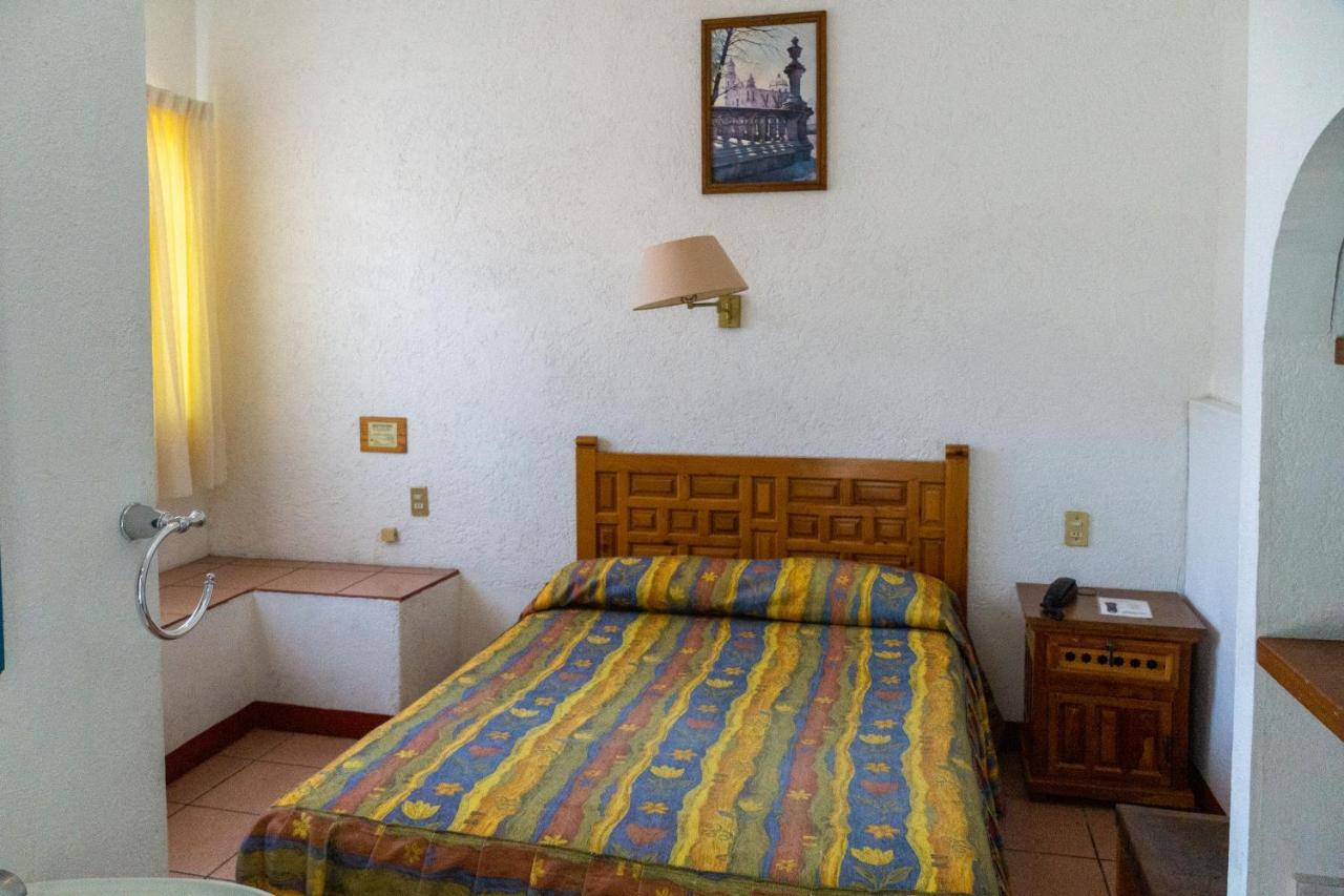 Hotel Colonial 2*